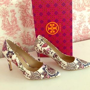Tory Burch Floral Pump NWT Size 7